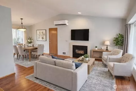 Living - 6000 Cady Rd, Everett, WA 98203 photo 5 of 5