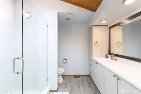 Bath - 191 Sunland Dr, Sequim, WA 98382 photo 1 of 2