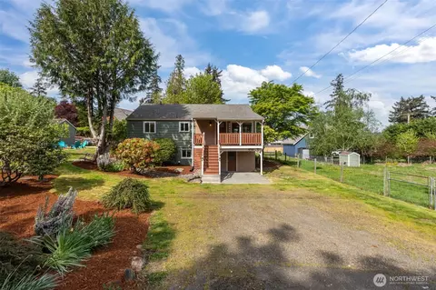 4722 Woods Rd E, Port Orchard, WA 98366