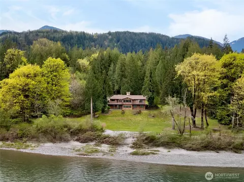 7337 Skagit View Dr, Concrete, WA 98237