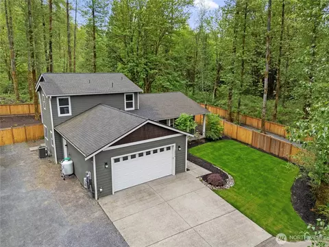 19314 Bergan Rd, Granite Falls, WA 98252