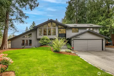 13717 46th Ave W, Edmonds, WA 98026