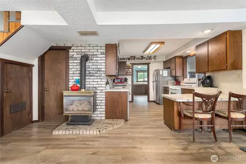 Kitchen - 3257 E Badger Rd, Everson, WA 98247 photo 1 of 3