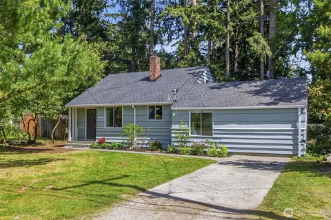 18024 Corliss Ave N, Shoreline, WA 98133