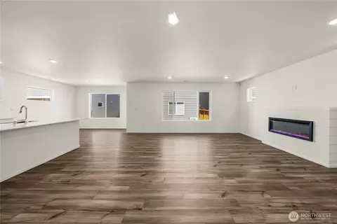 Living - 32317 Bryant Rd, Sultan, WA 98294 photo 5 of 9
