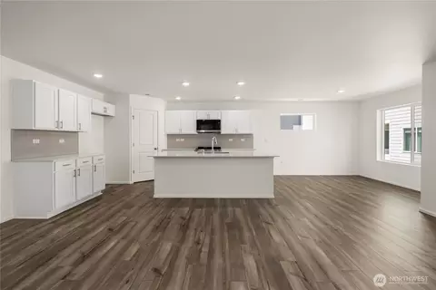 Living - 32317 Bryant Rd, Sultan, WA 98294 photo 6 of 9