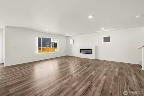 Living - 32317 Bryant Rd, Sultan, WA 98294 photo 2 of 9