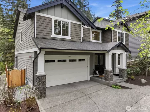 17345 NE 36th St, Redmond, WA 98052