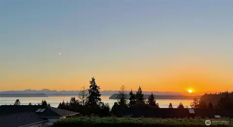 30 Adventurer Ln, Port Ludlow, WA 98365