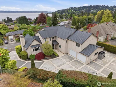18124 Riviera Pl SW, Normandy Park, WA 98166