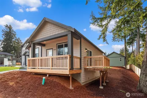1402 SW 122nd Ln, Burien, WA 98146