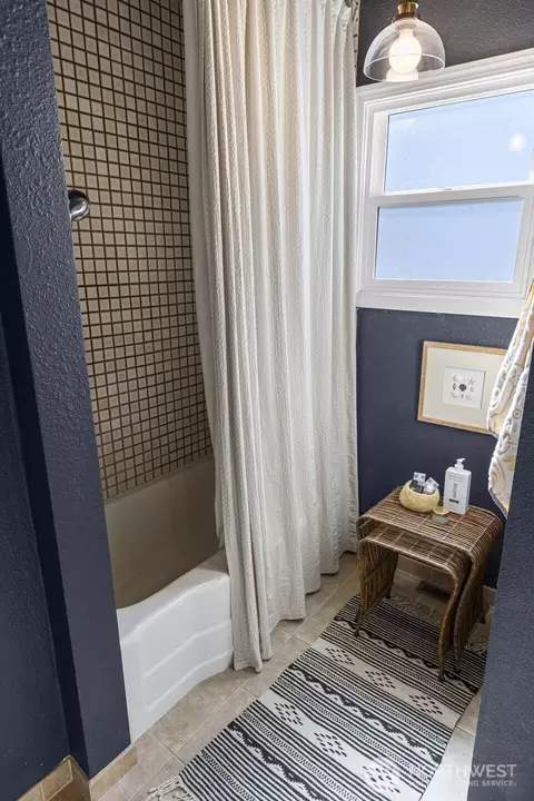 Bath - 2718 E 11th St, Bremerton, WA 98310 photo 2 of 2
