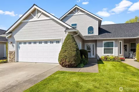 1149 Aaron Dr #B, Lynden, WA 98264