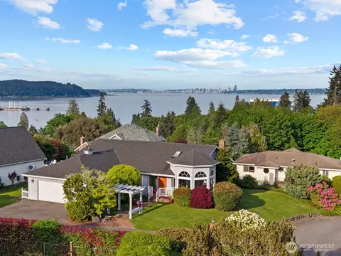 7621 E Alki View Ct, Port Orchard, WA 98366