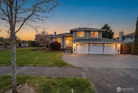 1728 Amber Blvd, Puyallup, WA 98372