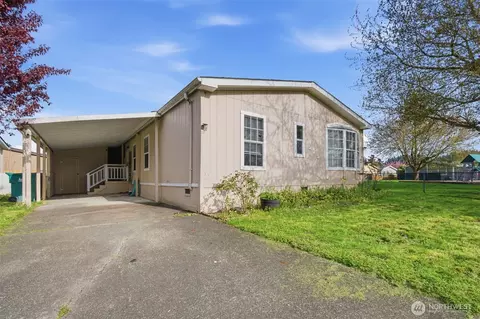 273 Holly Dr #16, Enumclaw, WA 98022