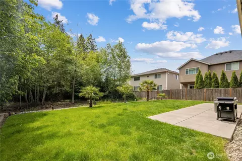 Exterior - 18521 40th Ave SE, Bothell, WA 98012 photo 6 of 8