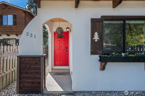 221 Evans St, Leavenworth, WA 98826