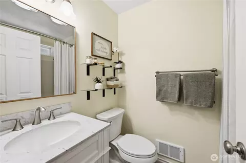 Bath - 70 Salal Way, Sequim, WA 98382 photo 2 of 3