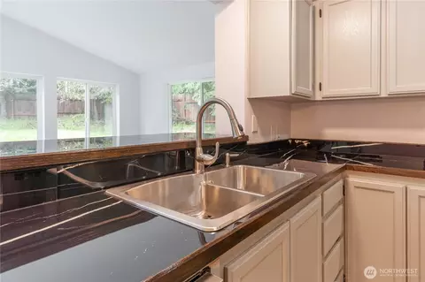 799 King Rd, Winlock, WA 98596 photo 8
