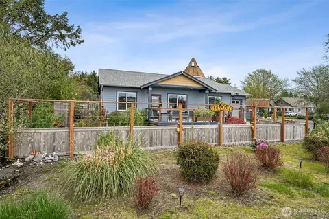 830 Wawona Ave SW, Ocean Shores, WA 98569