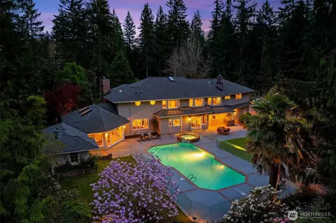 21520 SE 13th Pl, Sammamish, WA 98075