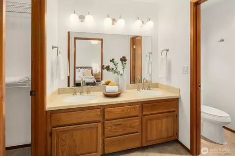 Bath - 1928 237th St SE, Bothell, WA 98021 photo 1 of 1