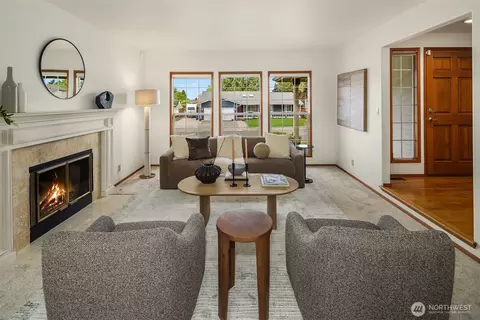 Living - 1928 237th St SE, Bothell, WA 98021 photo 2 of 5
