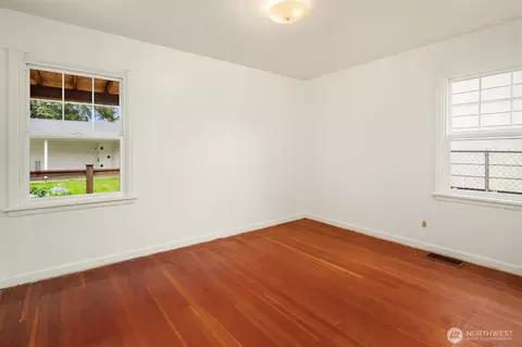 Bedroom - 2230 Oakes Ave, Everett, WA 98201 photo 1 of 3