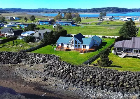 3253 Kindered Ave, Tokeland, WA 98590