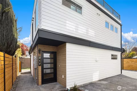 317 NW 87th St, Seattle, WA 98117