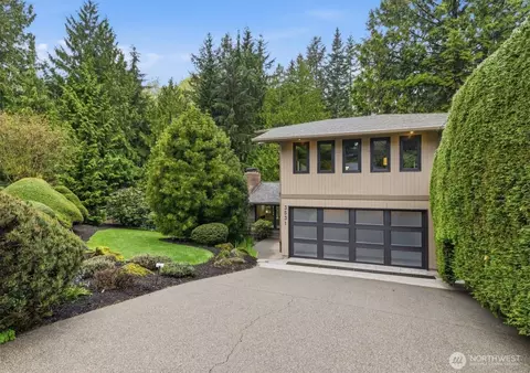 3531 NE 166th St, Lake Forest Park, WA 98155