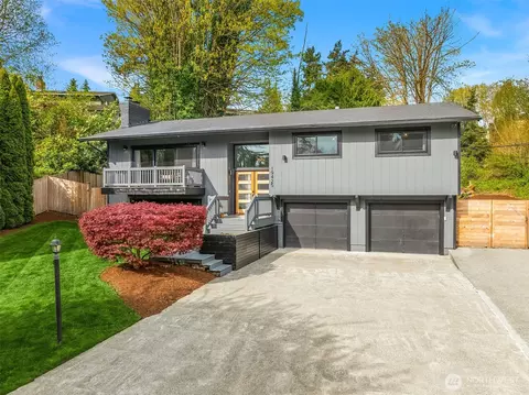 19425 66th Pl NE, Kenmore, WA 98028
