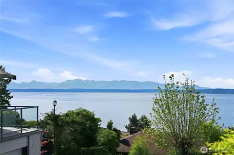 10248 Richwood Ave NW, Seattle, WA 98177