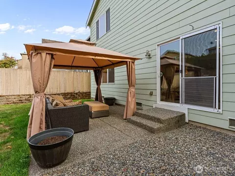 Exterior - 4119 167th Pl SE, Bothell, WA 98012 photo 2 of 4