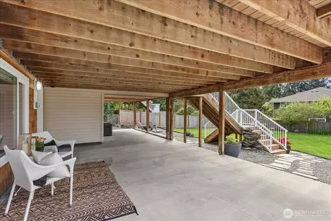 Exterior - 747 Olympic Ave, Edmonds, WA 98020 photo 5 of 11