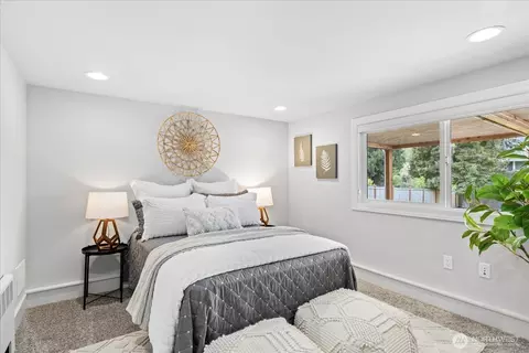 Bedroom - 747 Olympic Ave, Edmonds, WA 98020 photo 6 of 7