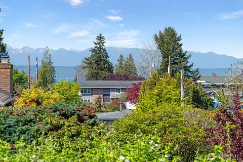 View/Area - 747 Olympic Ave, Edmonds, WA 98020 photo 1 of 4