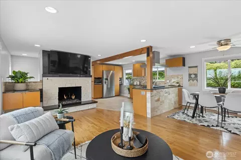 Other - 747 Olympic Ave, Edmonds, WA 98020 photo 2 of 6