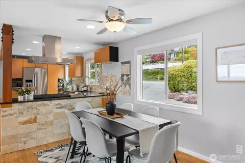 Dining - 747 Olympic Ave, Edmonds, WA 98020 photo 1 of 1