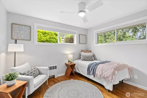 Bedroom - 747 Olympic Ave, Edmonds, WA 98020 photo 4 of 7