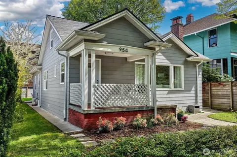 954 19th Ave E, Seattle, WA 98112