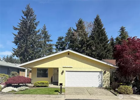 24806 10th Ave S, Des Moines, WA 98198