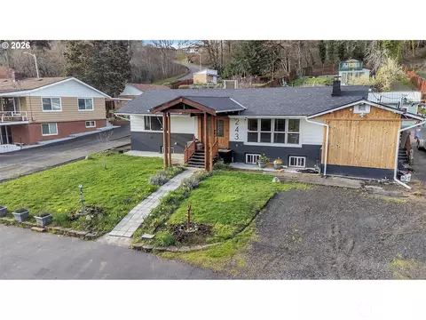 243 N Shepherd Rd, Washougal, WA 98671