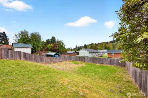 Exterior - 307 Bridge St SE, Orting, WA 98360 photo 5 of 5