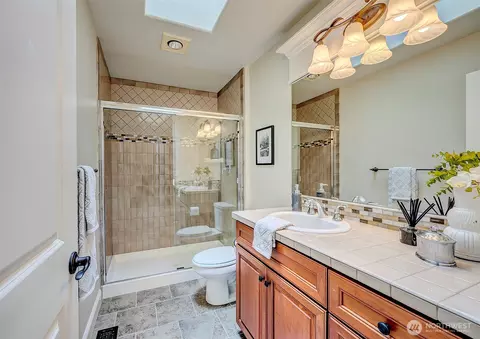 941 Glen St, Edmonds, WA 98020 photo 23