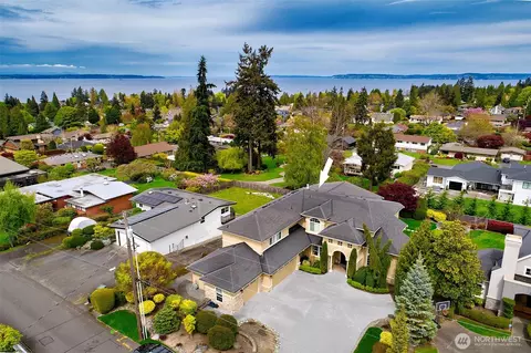 941 Glen St, Edmonds, WA 98020 photo 2