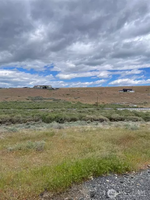 5355 NE Mcconihe Rd, Moses Lake, WA 98837