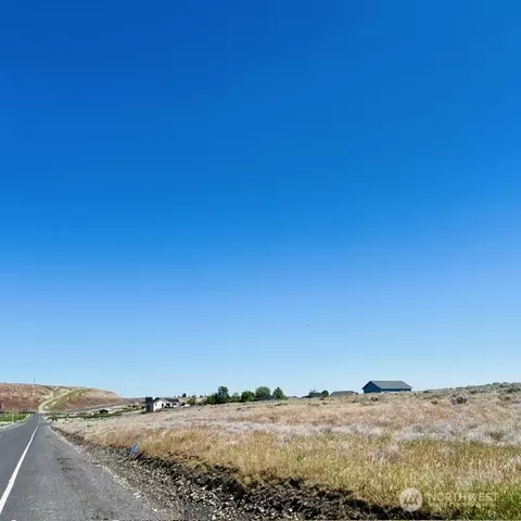 5355 NE Mcconihe Rd, Moses Lake, WA 98837