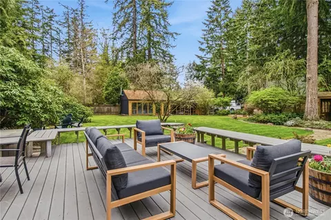 11907 103rd Ave SW, Vashon, WA 98070
